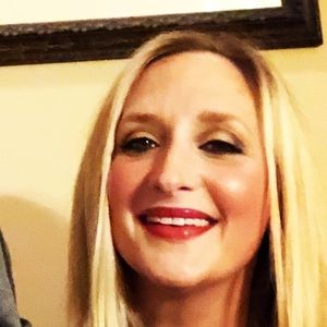 Meet your Posher, Leslie